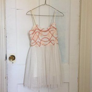 Lost white floral tulle dress